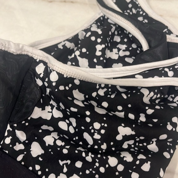 Fabletics Crop Bra (M) - Picture 5 of 5